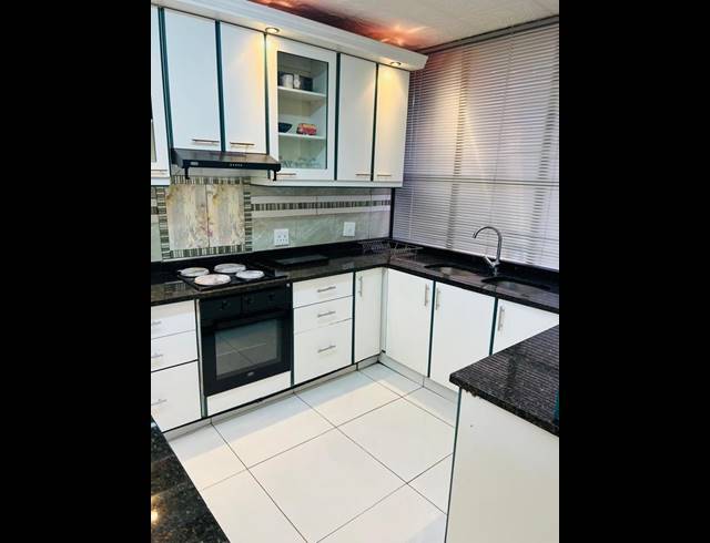 3 BEDROOM DUPLEX FOR SALE IN PARADISE VALLEY